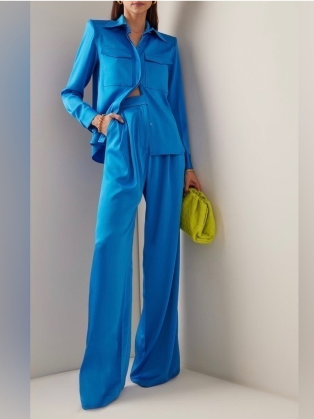 ALEX PERRY
HUTTON- SATIN CREPE DOUBLE PL
